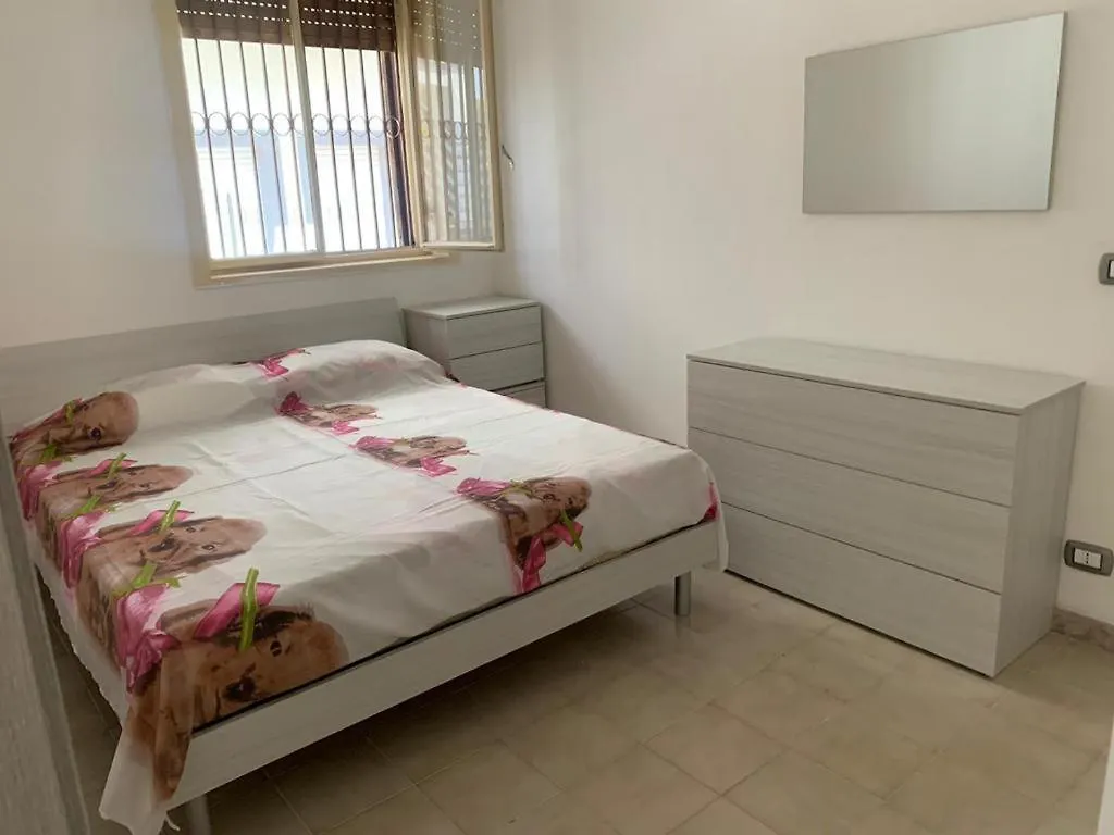 Alexia Apartment Agnone Bagni Italy
